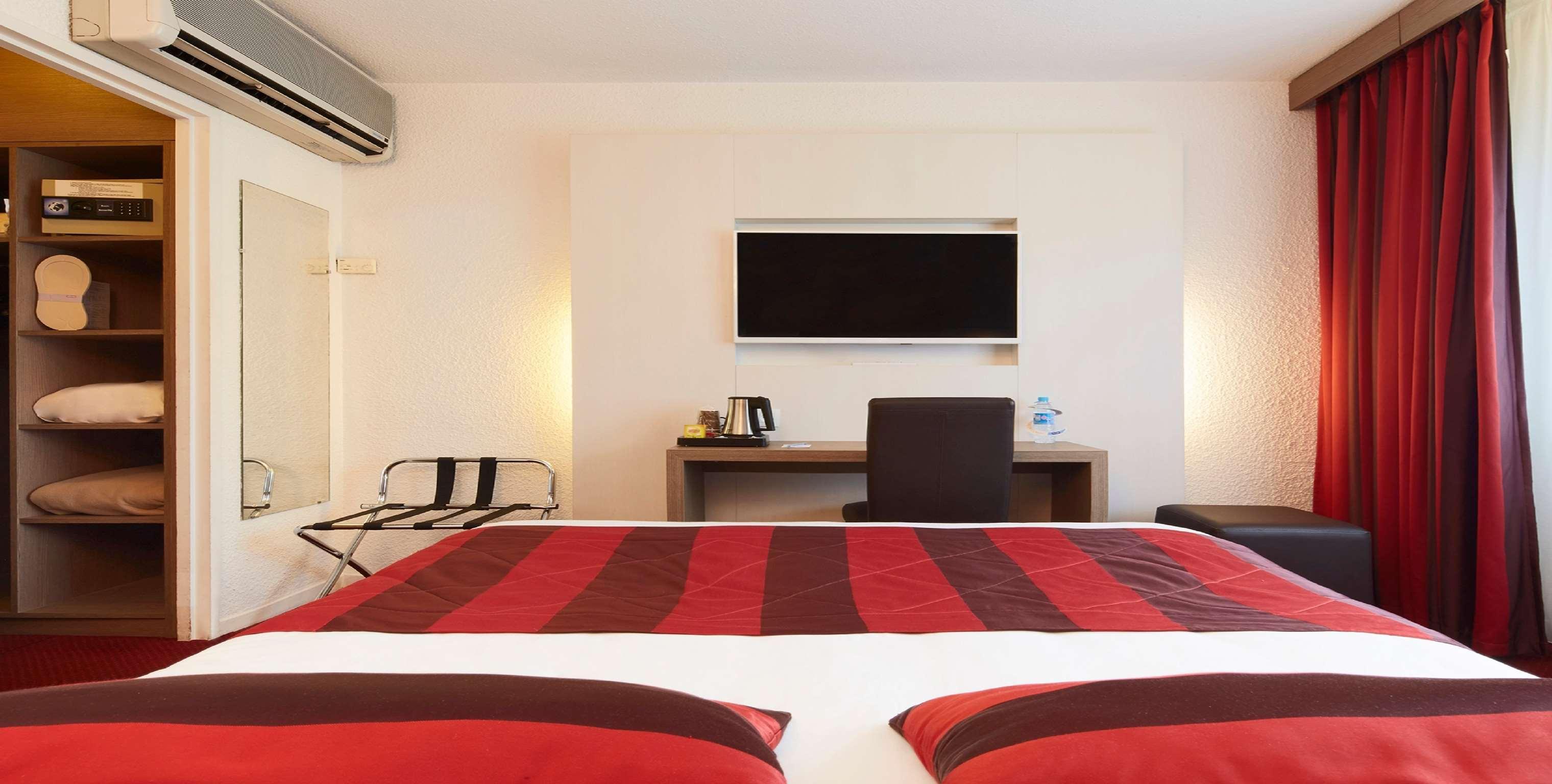 Kyriad Grenoble Centre Экстерьер фото